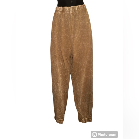 Plus Size Mineral Wash Jogging Sweat Pants- Size 2X Dark Camel - Picture 5 of 6